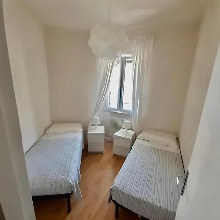 Trilocale Comodo Al Mare Di - M318 *