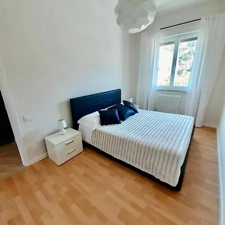 Trilocale Comodo Al Mare Di - M318 * Marcelli